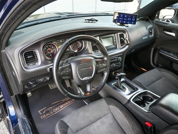 Dodge Charger. Model 2017 - 7