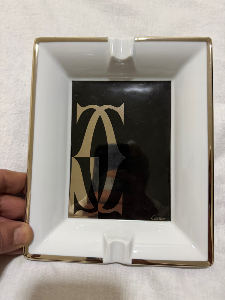 طفايه سيجار كارتيه - 1