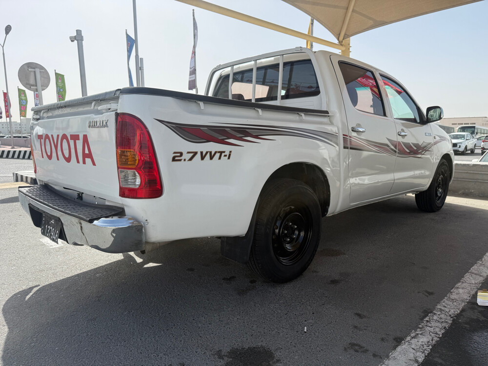 TOYOTA HILUX 2006 FOR SALE - 2