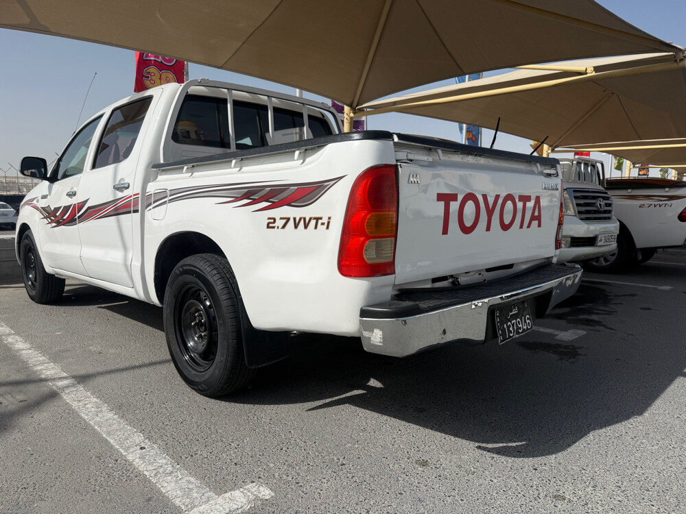 TOYOTA HILUX 2006 FOR SALE - 1
