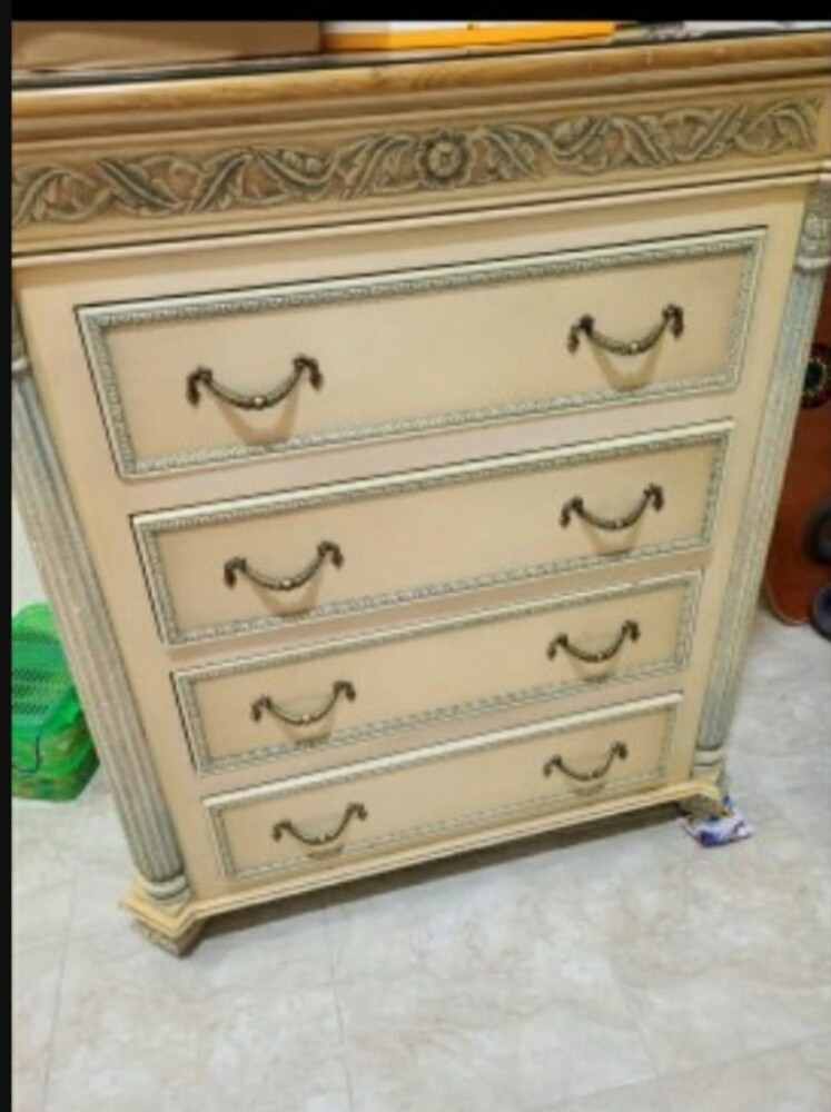 Bed set + 2night stands + drawer - 2