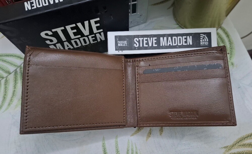 Steve Madden leather wallet - 2