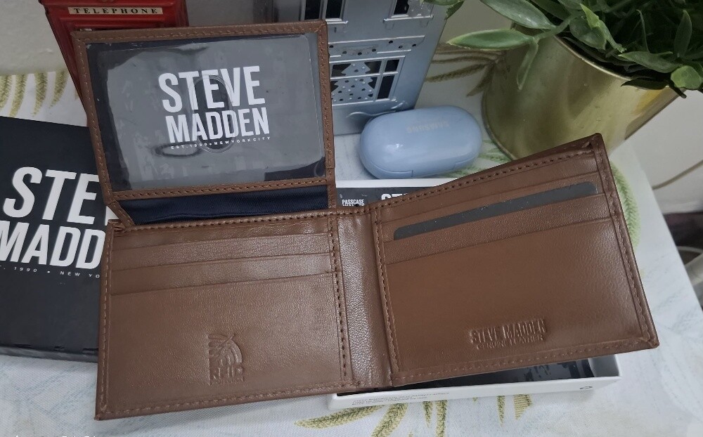 Steve Madden leather wallet - 3