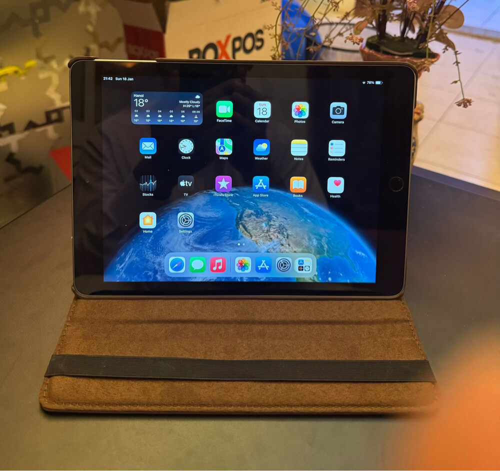 ipad 6th generation USA original  - 3