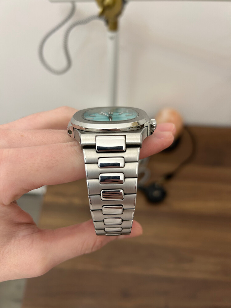 Patek Philippe 5711 Tiffany blue  - 3