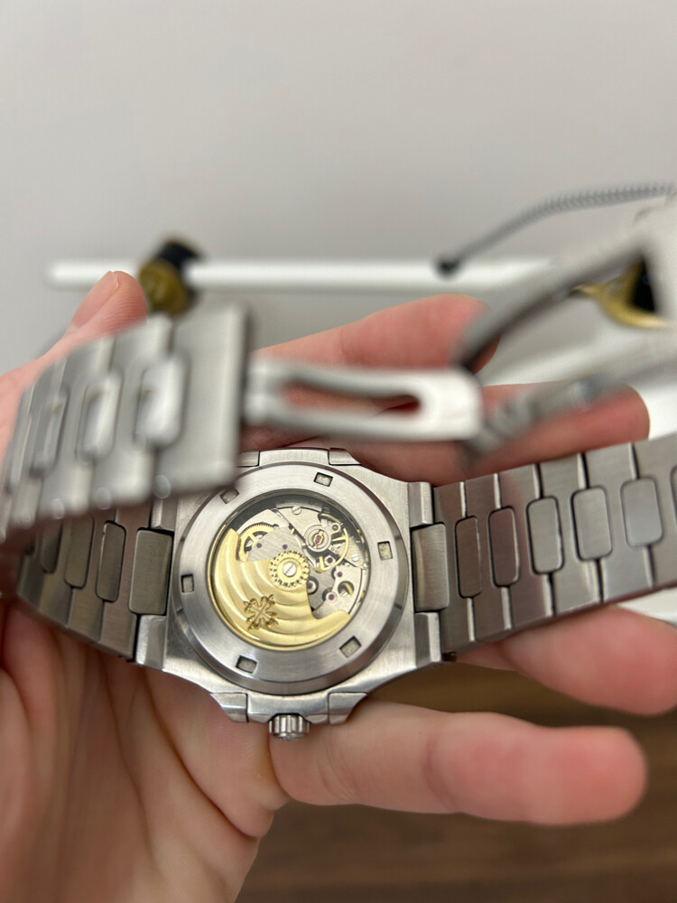 Patek Philippe 5711 Tiffany blue  - 2