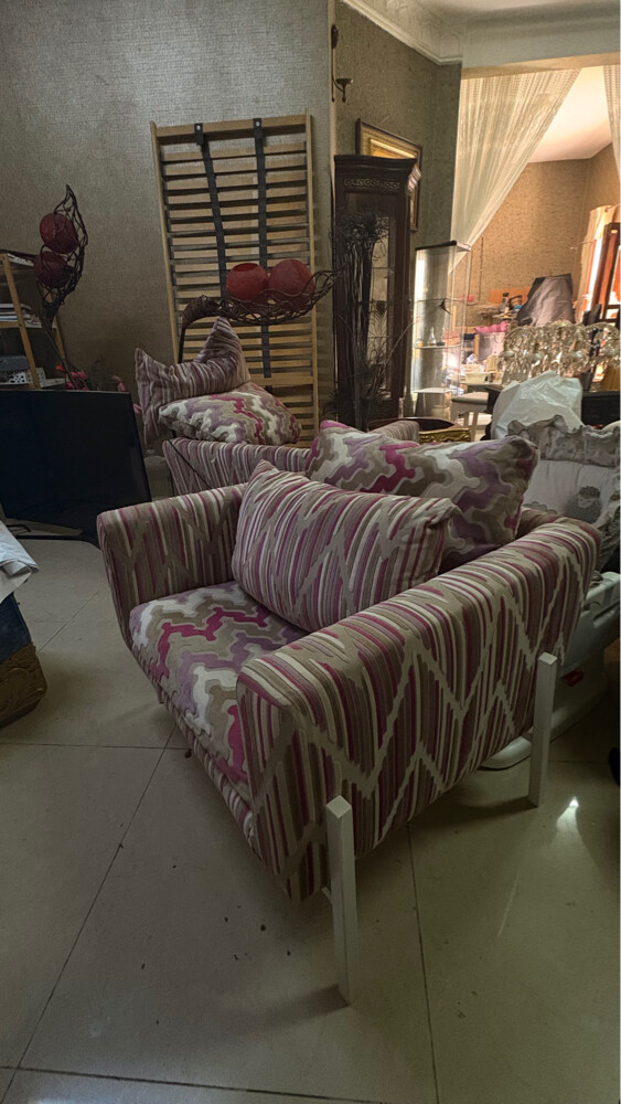 كراسي اثنين صغار للبيع - 2