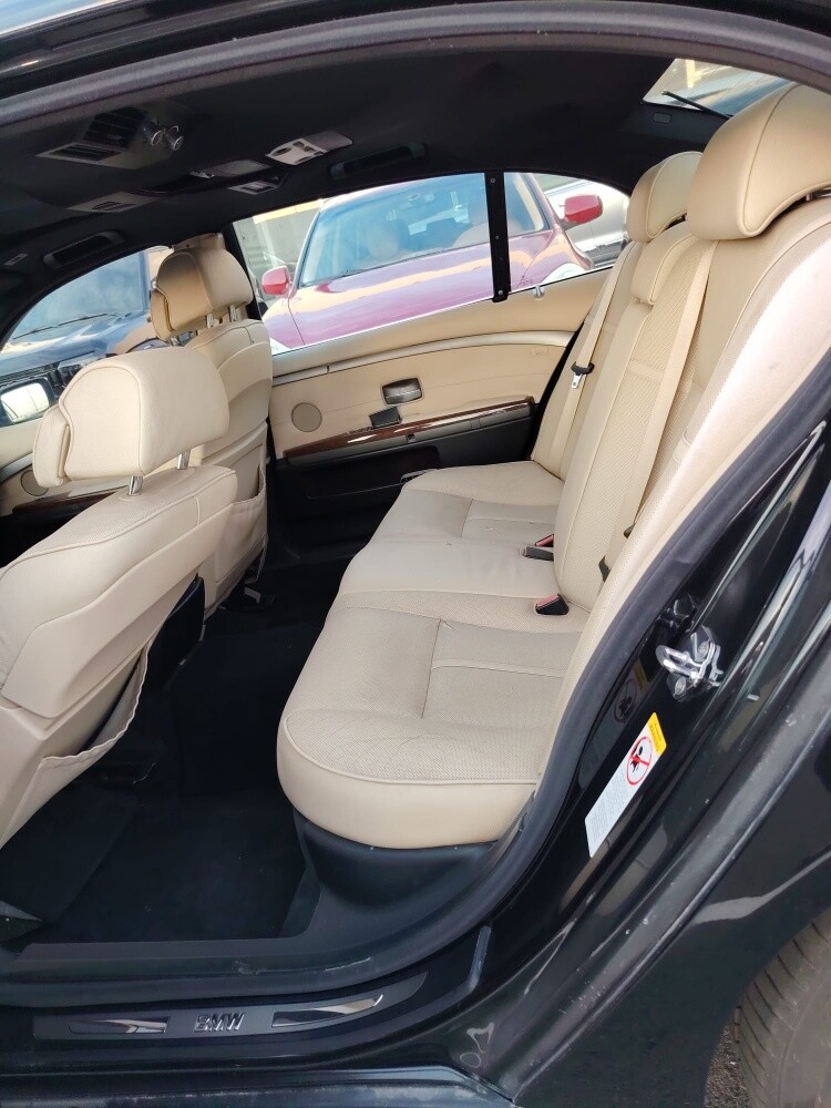 BMW 740L — photo 5 for sale in Qatar