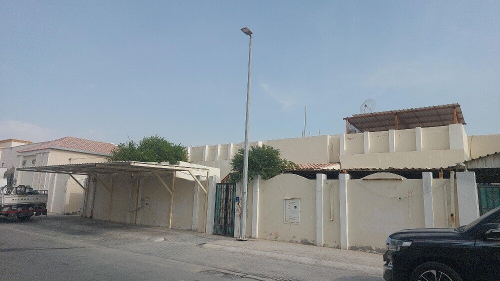 للبيع بيت بالدحيل - 5