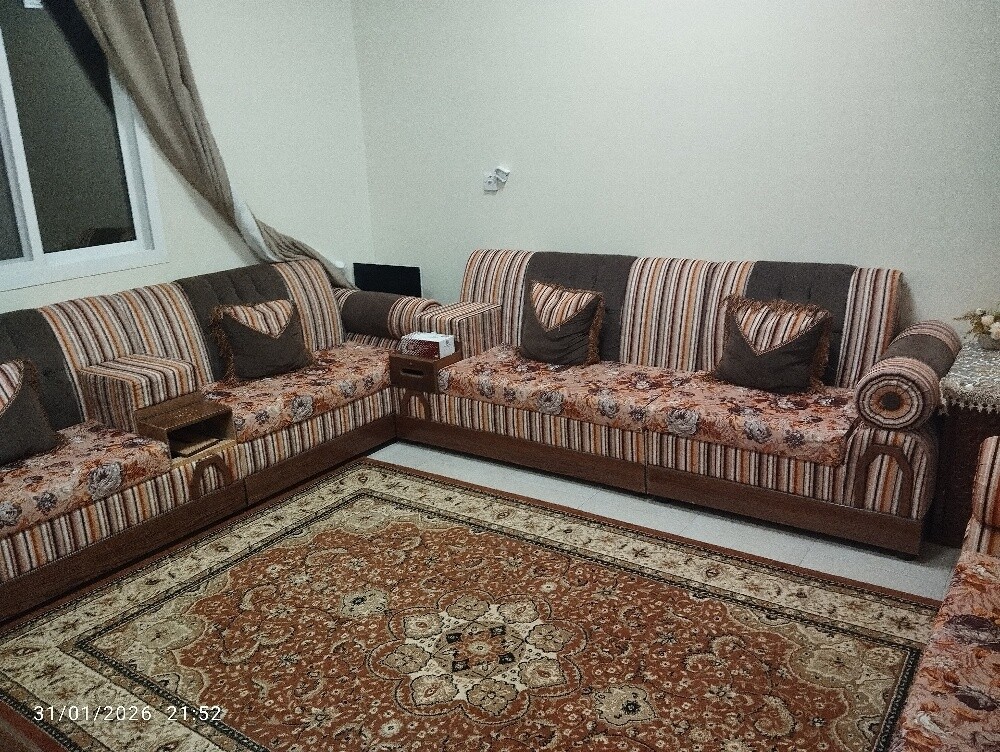 كنب مع السجاد - 1