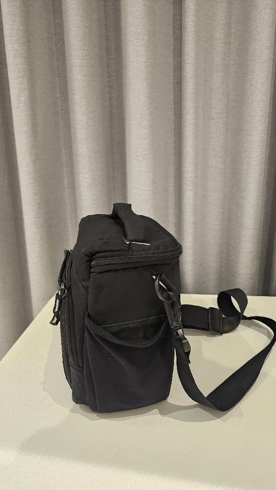 camera case - caselogi - 2