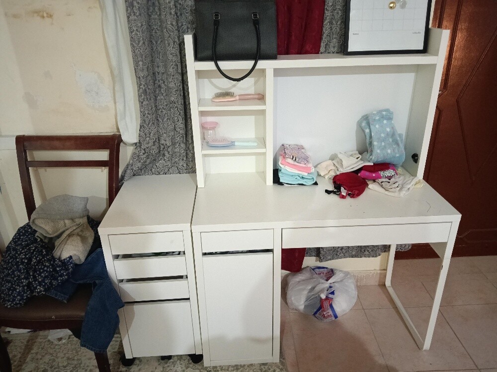 various things for sale - 4