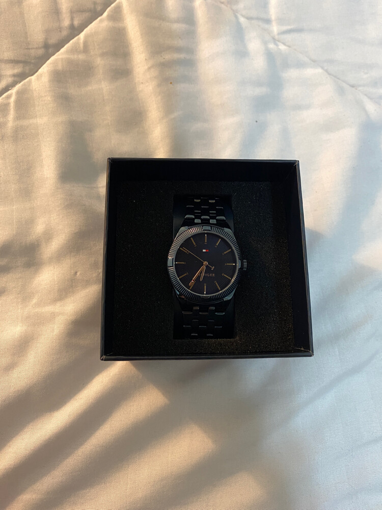 brand new Tommy Hilfiger watch - 2