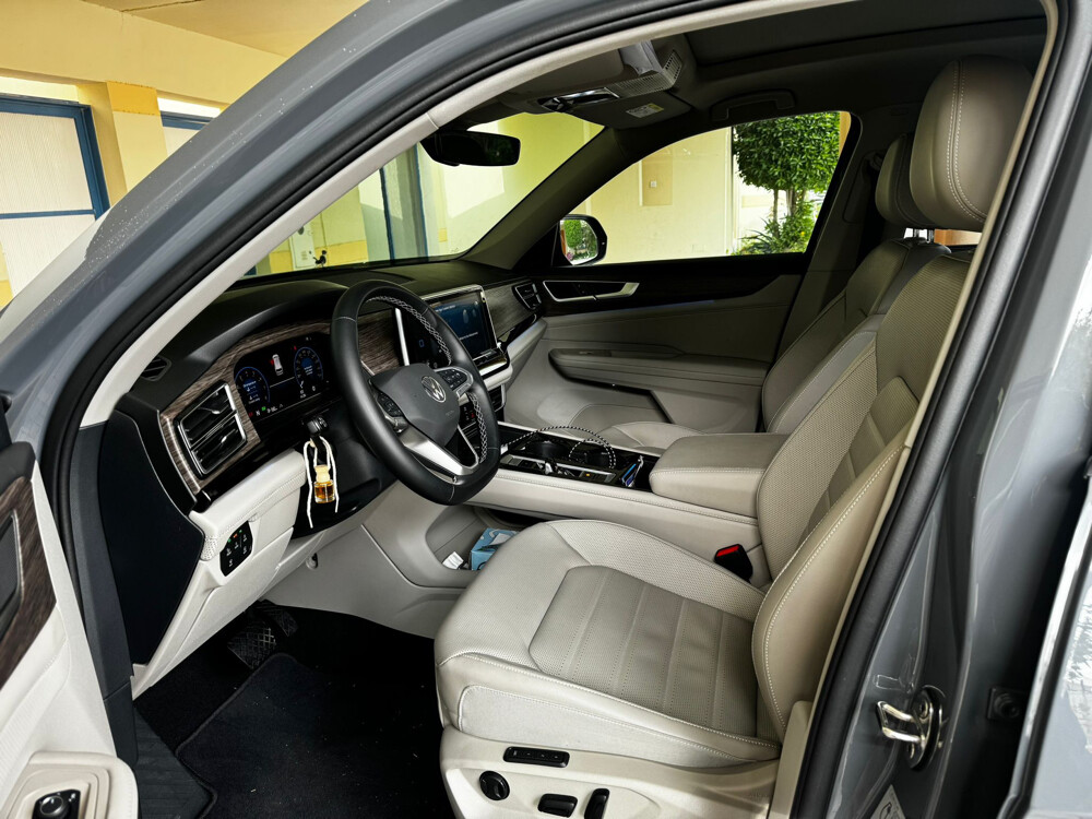 teramont new car — photo 4 for sale in Qatar