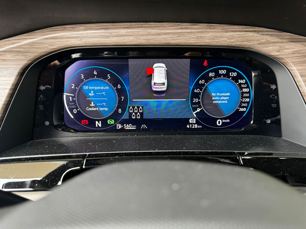teramont new car — photo 3 for sale in Qatar