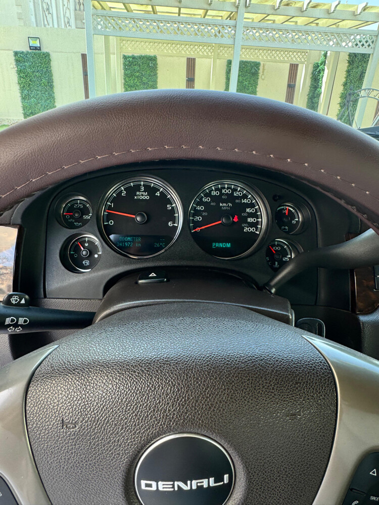 Gmc Denali — photo 8 for sale in Qatar