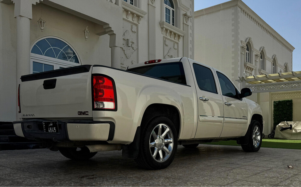 Gmc Denali — photo 4 for sale in Qatar