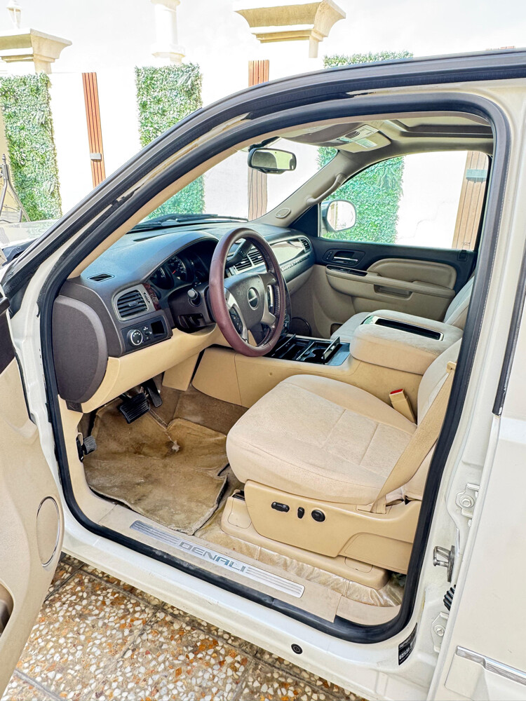 Gmc Denali — photo 11 for sale in Qatar
