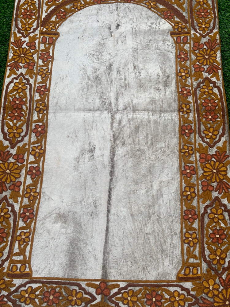 handmade kashmiri prayer mats  - 6