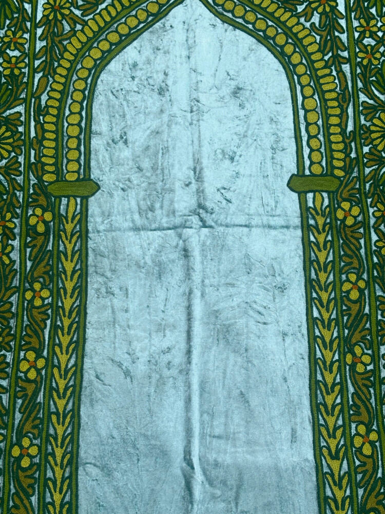 handmade kashmiri prayer mats  - 14