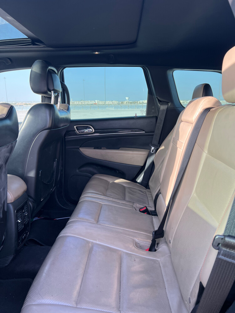 Jeep for sale — photo 6 for sale in Qatar
