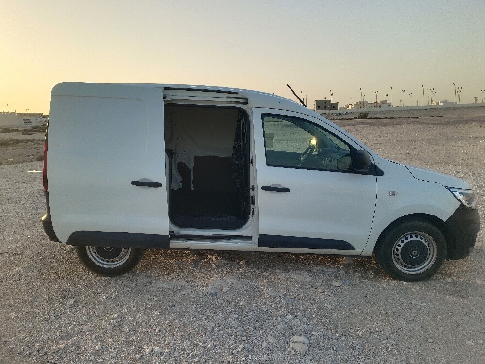 Renault dokker 2023 — photo 10 for sale in Qatar