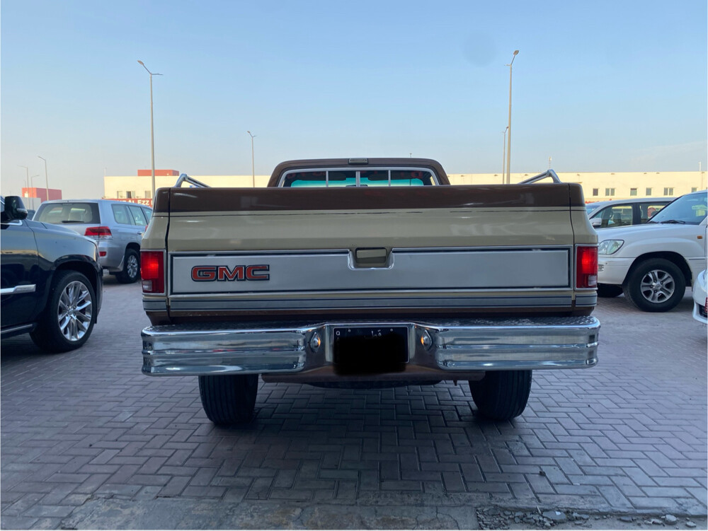 gmc 3500 - 1981 — photo 6 for sale in Qatar