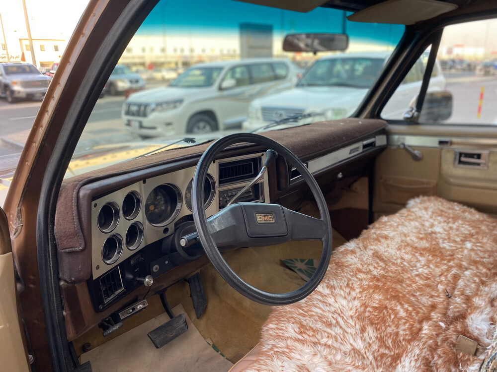 gmc 3500 - 1981 — photo 8 for sale in Qatar
