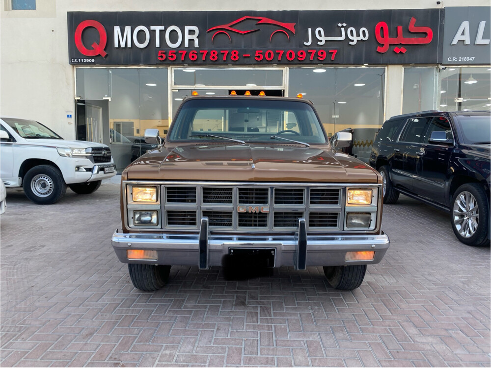 gmc 3500 - 1981 — photo 3 for sale in Qatar