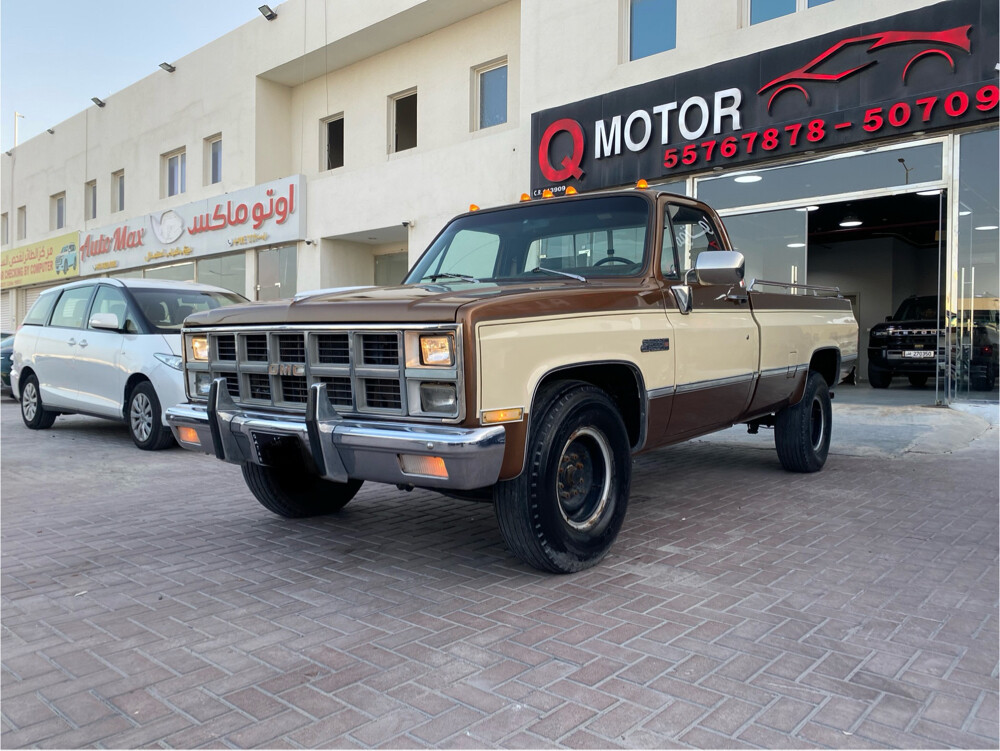 gmc 3500 - 1981 — photo 1 for sale in Qatar