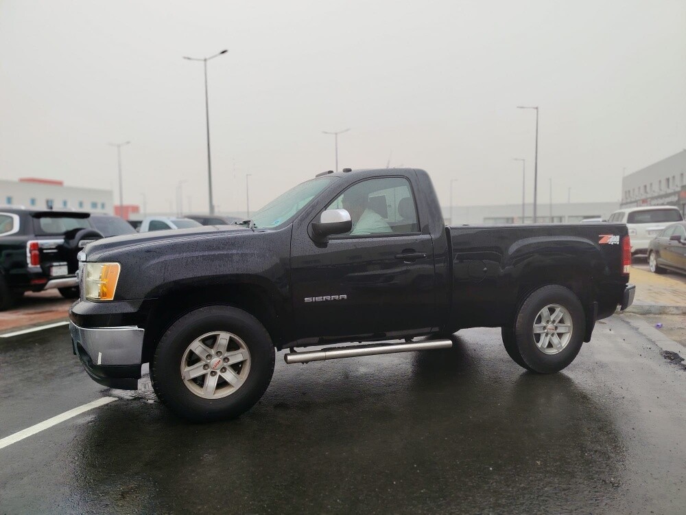 GMC Sierra — photo 15 for sale in Qatar