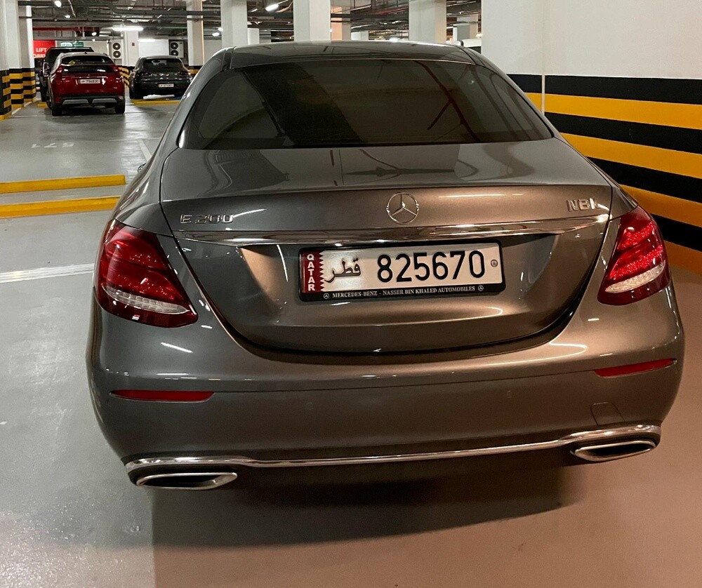 E 200 — photo 2 for sale in Qatar