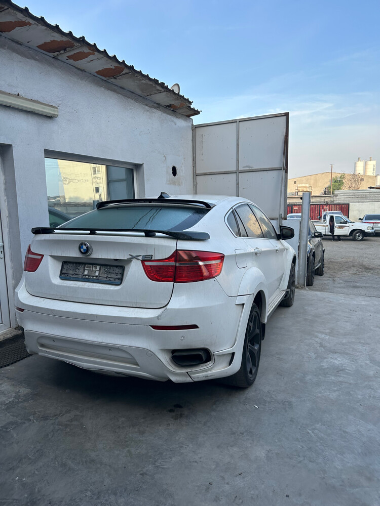 BMW x6 scrab N63 engine  - 4