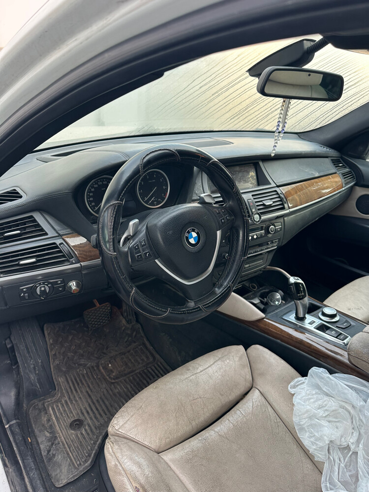 BMW x6 scrab N63 engine  - 6