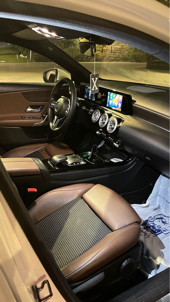 MERCEDES BENZ A200 For sale — photo 4 for sale in Qatar
