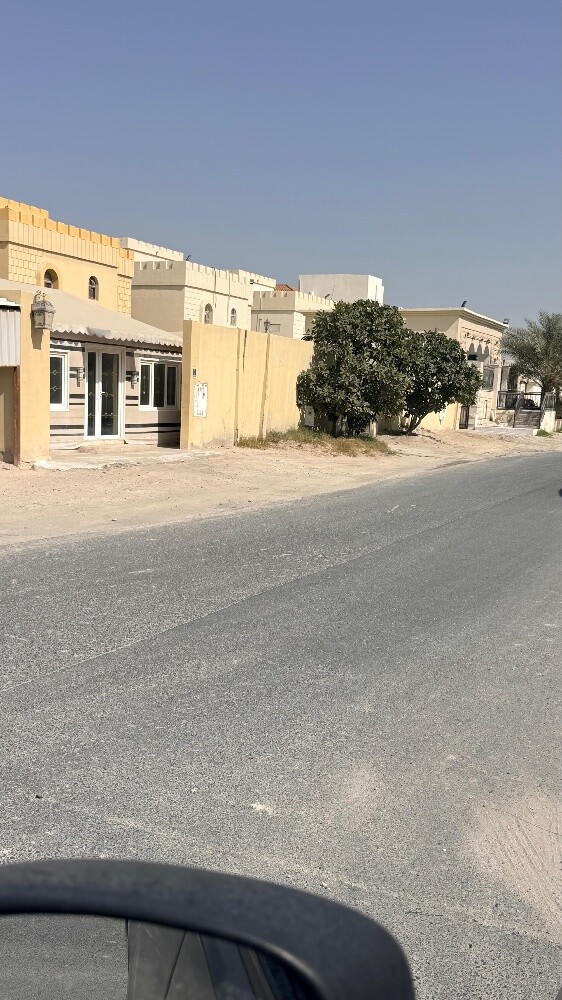 للبيع فيلا معيذر الجنوبي مؤجرة - 8
