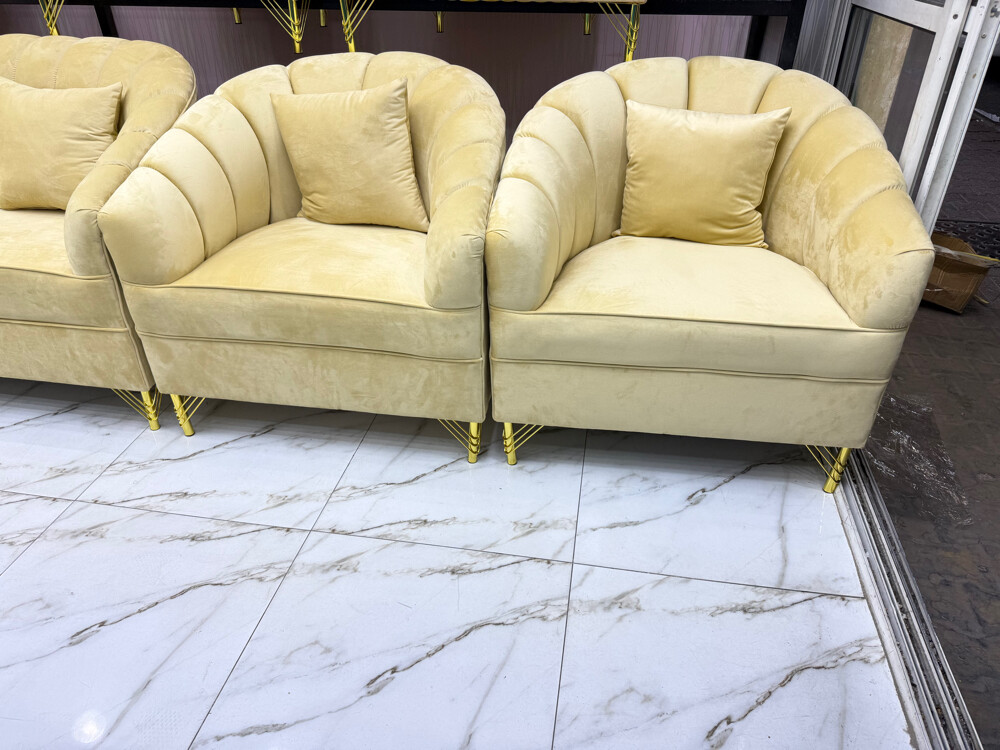 طقم كنب جديد جاهز للبيع - 4