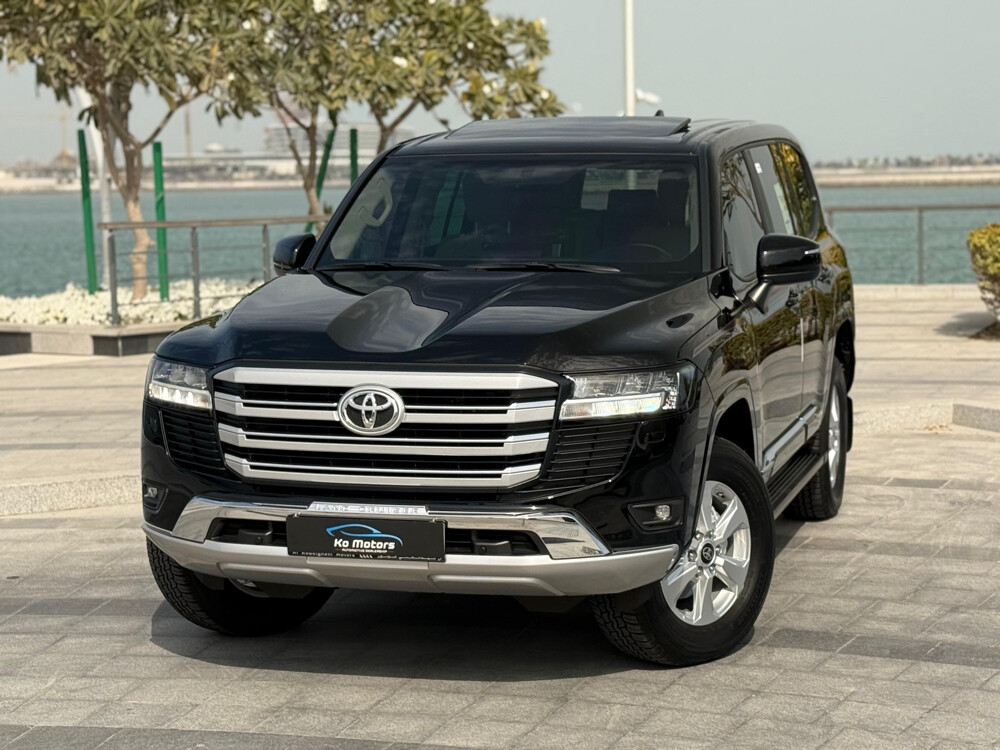 Land Cruiser GXR black 2025 — photo 1 for sale in Qatar