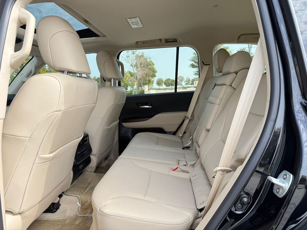 Land Cruiser GXR black 2025 — photo 7 for sale in Qatar
