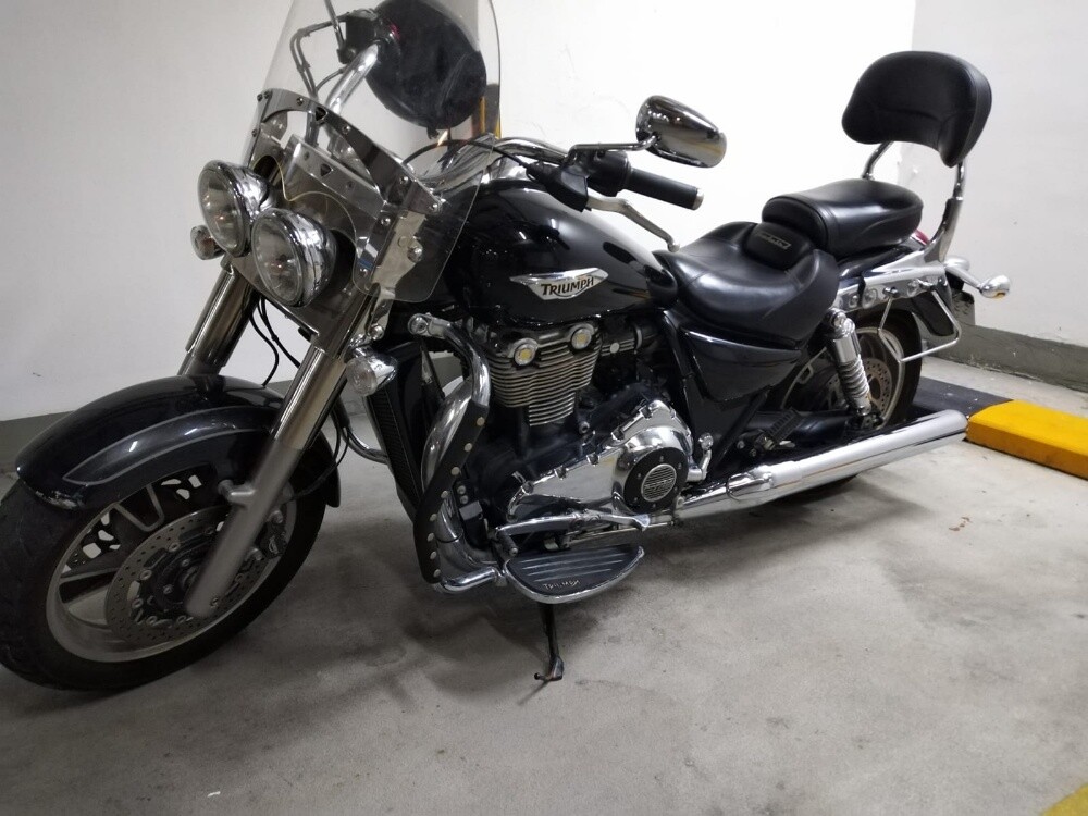 Triumph thunderbird commander - 2