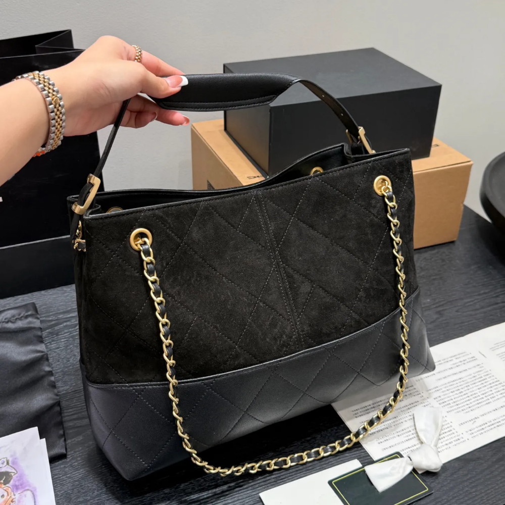 CHANEL..... - 6