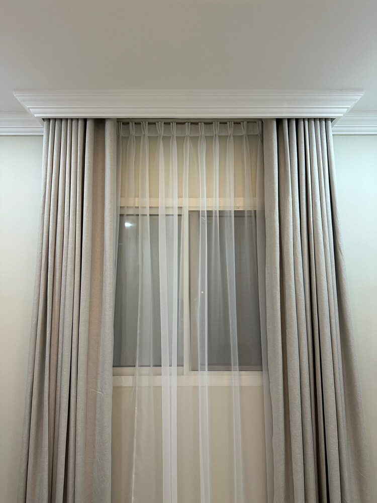 luxurious Curtain with Fixing  - 10