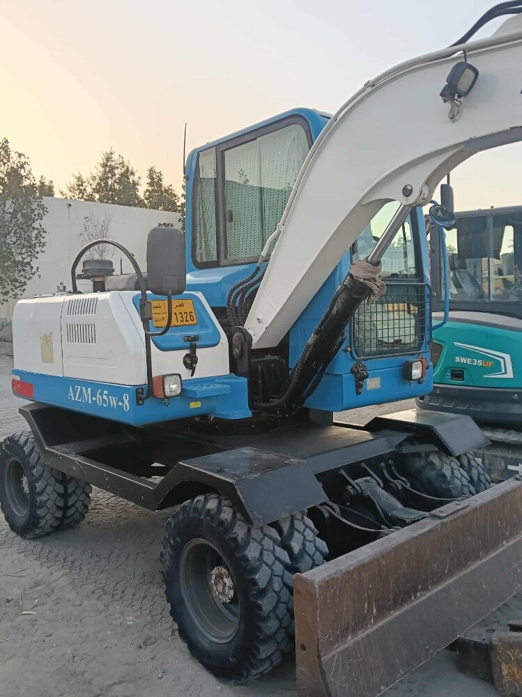 exvater for rental - 1