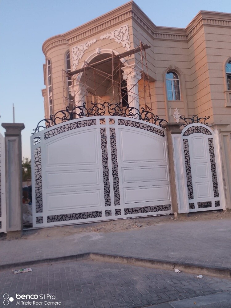 car parking,, store dog house,, d - 2