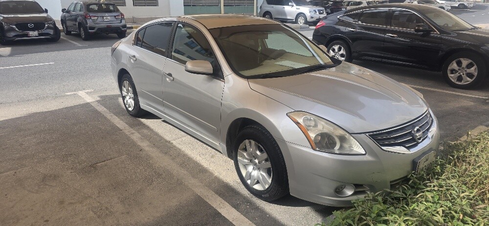 Altima low maintenance car - 10