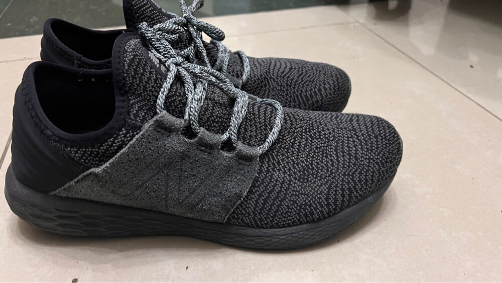 new balance sneakers , very com - 1