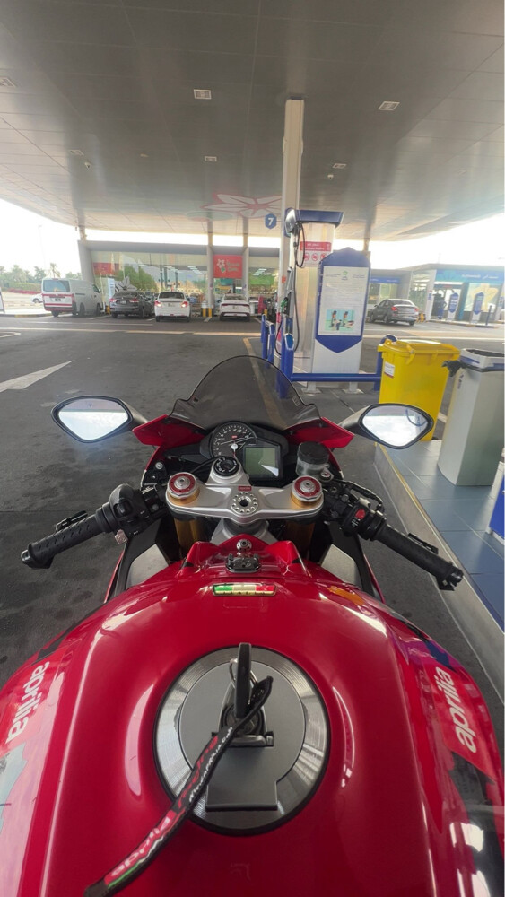 Aprillia RSV4  - 2