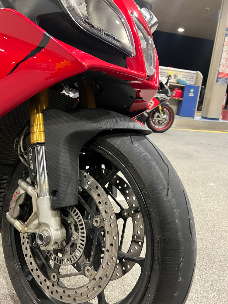 Aprillia RSV4  - 5