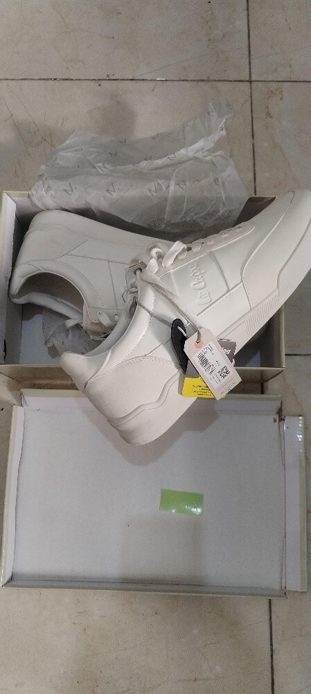 New  unworn shoes - 1