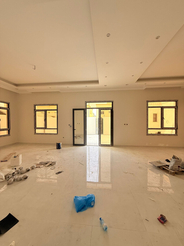 للبيع فلل فاخرة بمعيذر 550 - 10